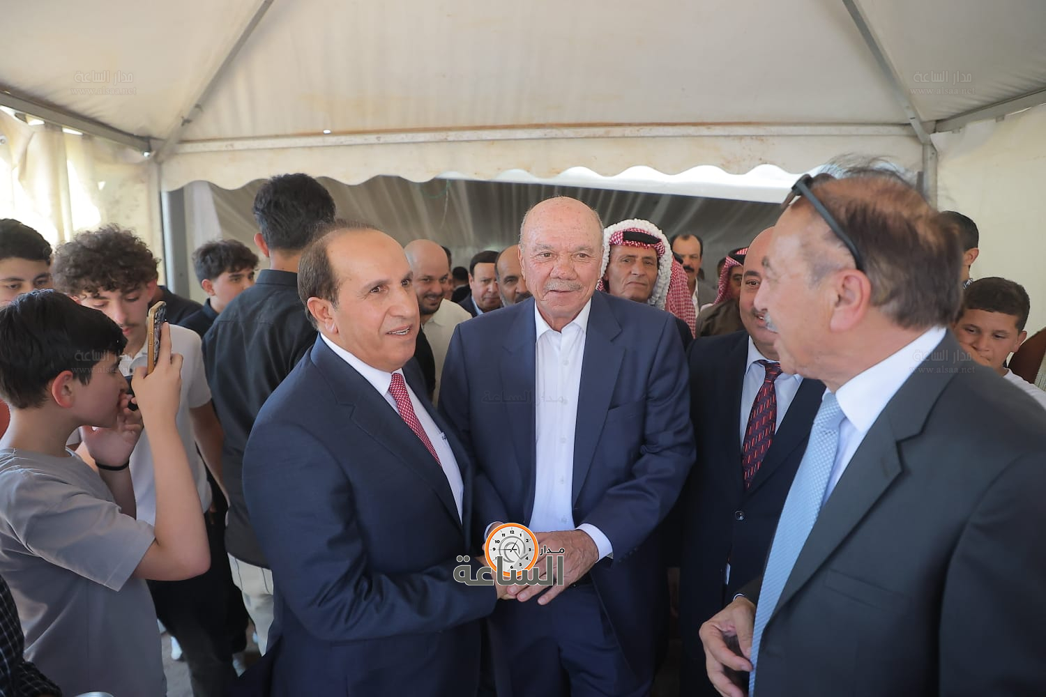 Madar Al-Saa Images 0.741088810479275