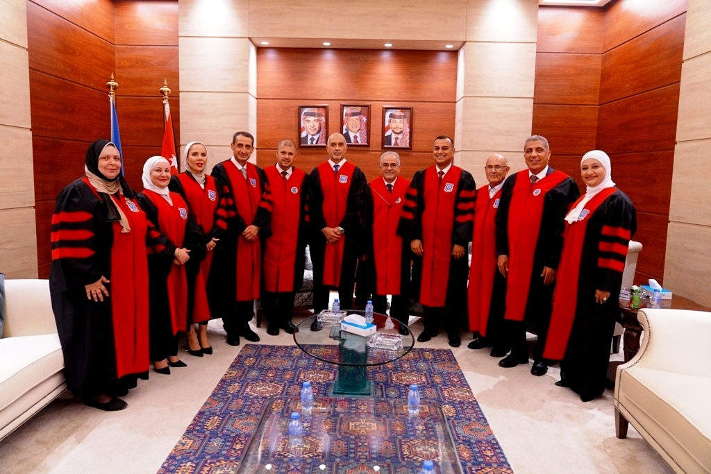 Madar Al-Saa Images 0.4372983594224963