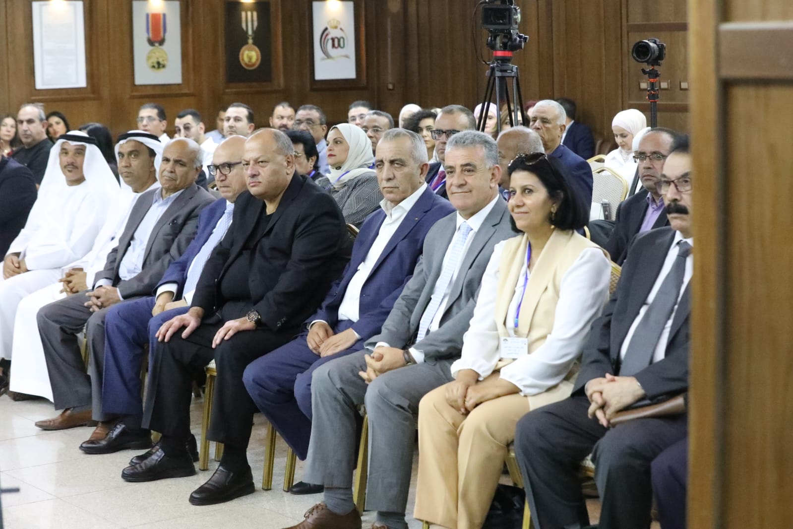 Madar Al-Saa Images 0.976412297585366