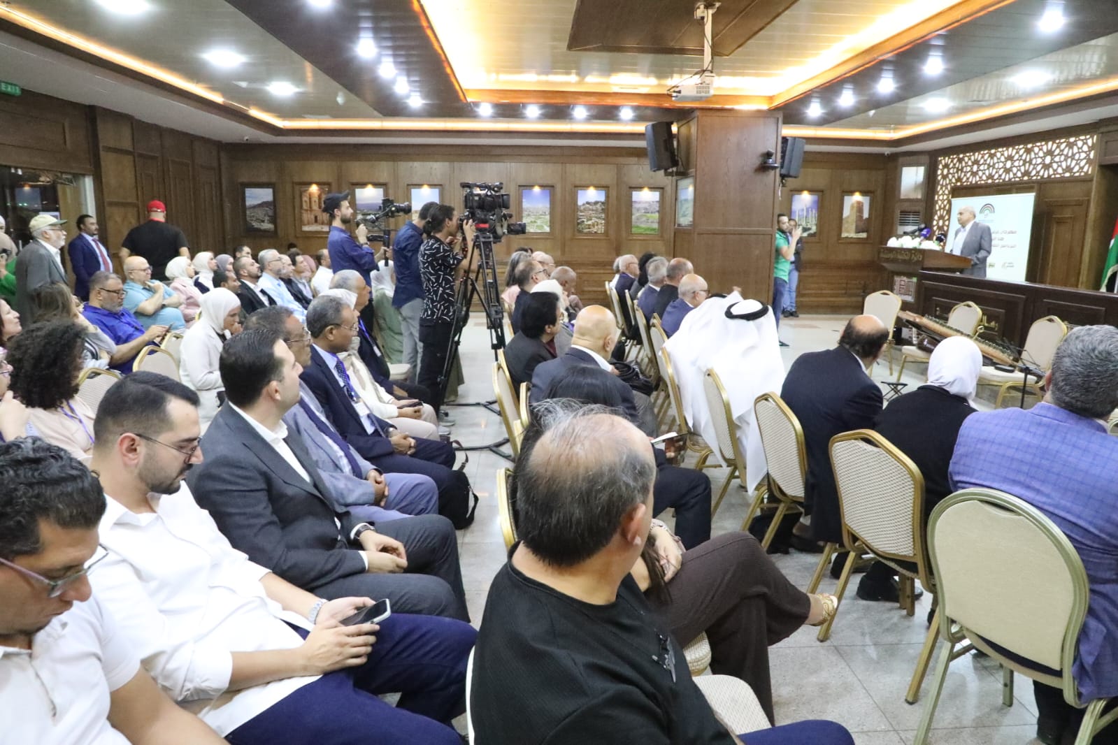 Madar Al-Saa Images 0.24649575796828316