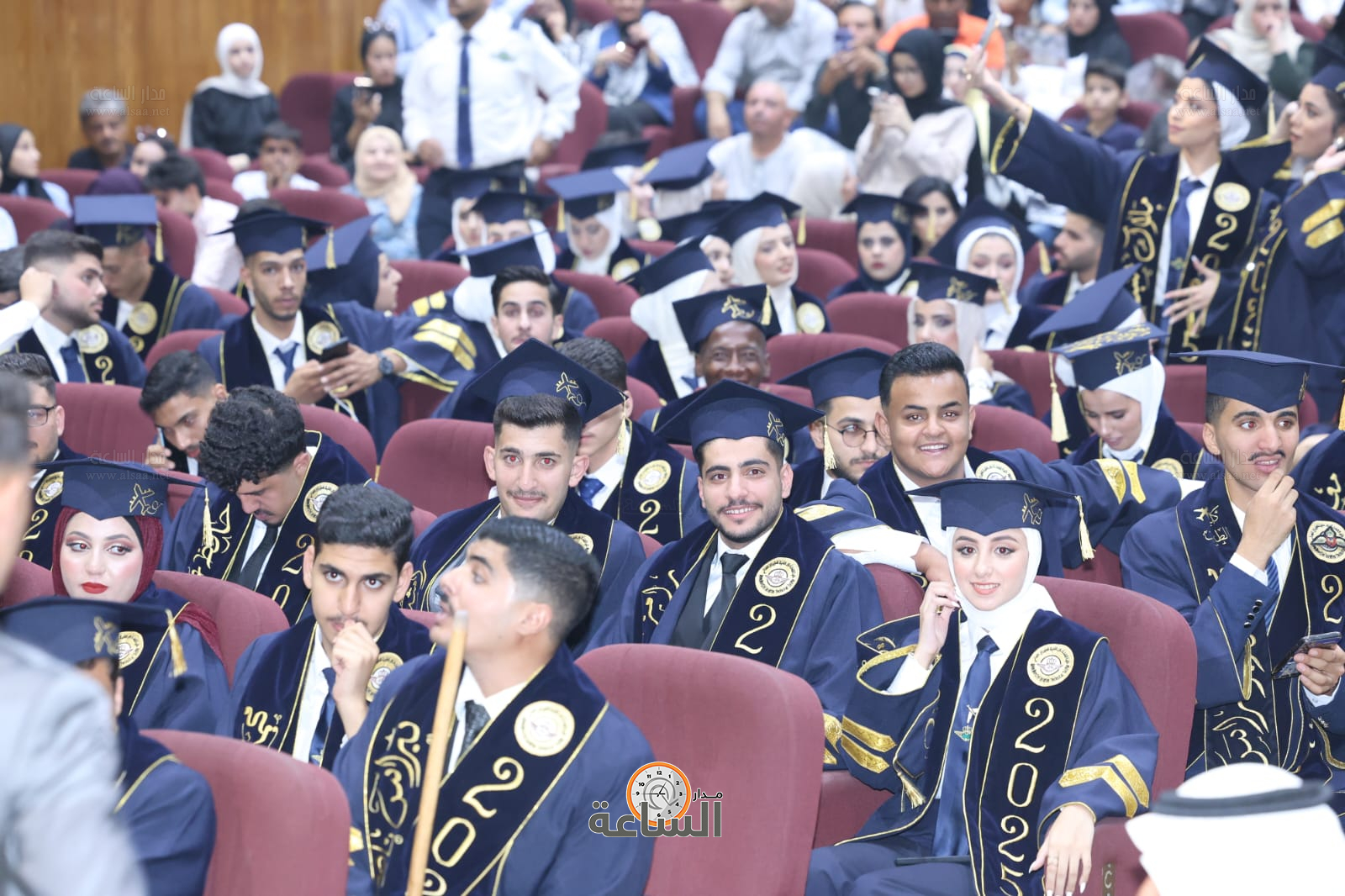 Madar Al-Saa Images 0.4588088261927187