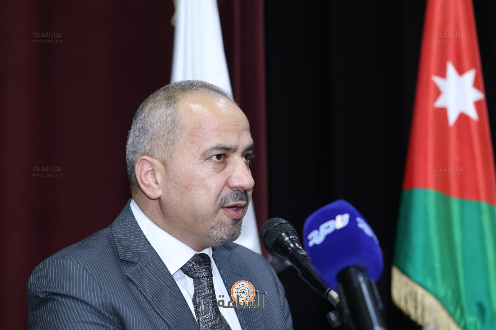 Madar Al-Saa Images 0.7283752191922925