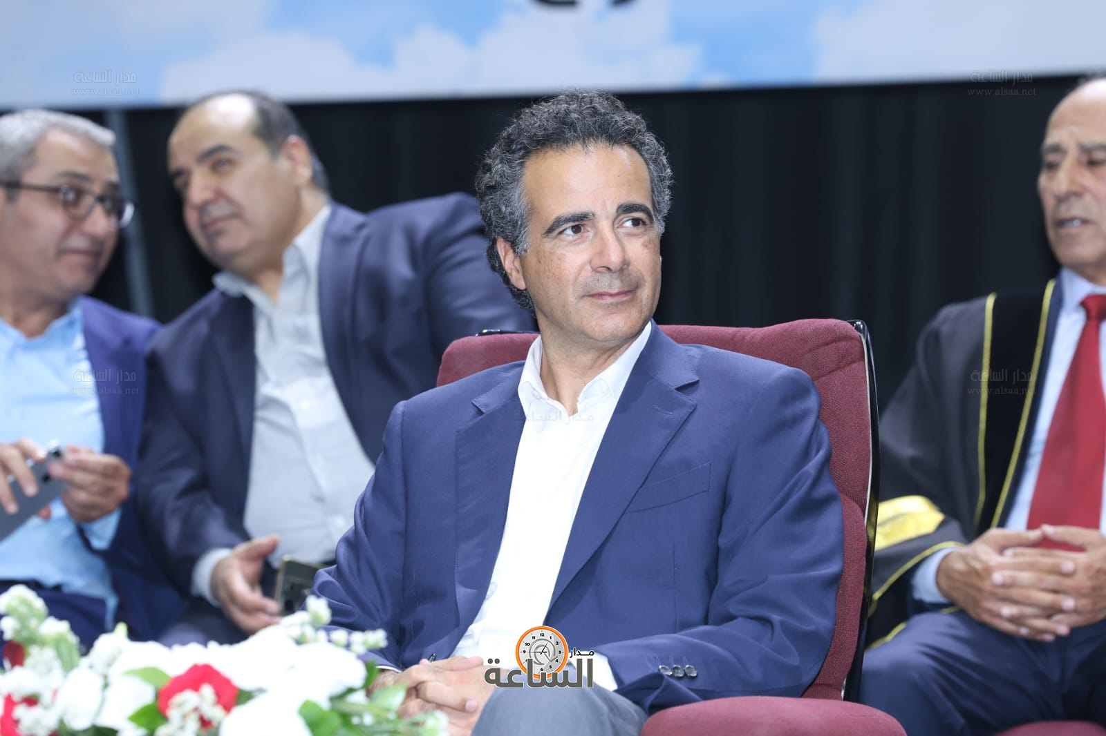 Madar Al-Saa Images 0.8836957639488828