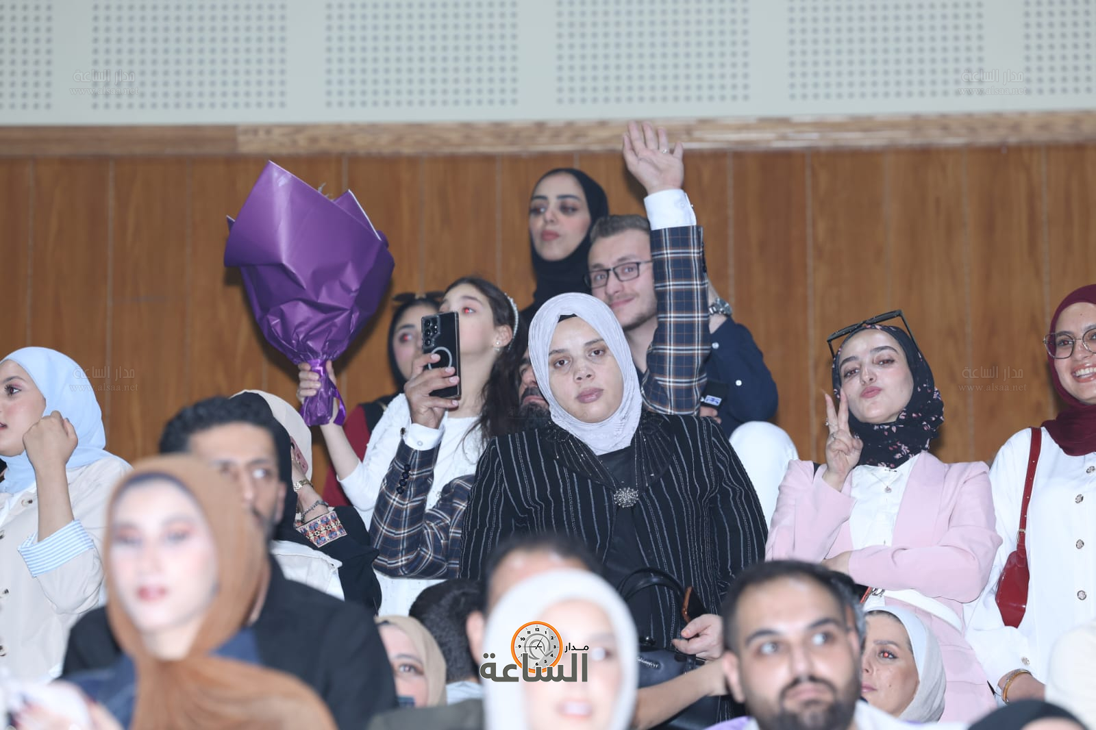 Madar Al-Saa Images 0.9971986983630768