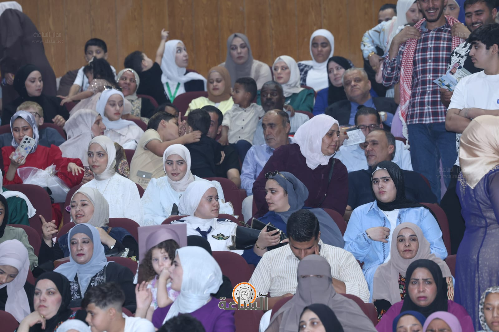 Madar Al-Saa Images 0.4512684136106718