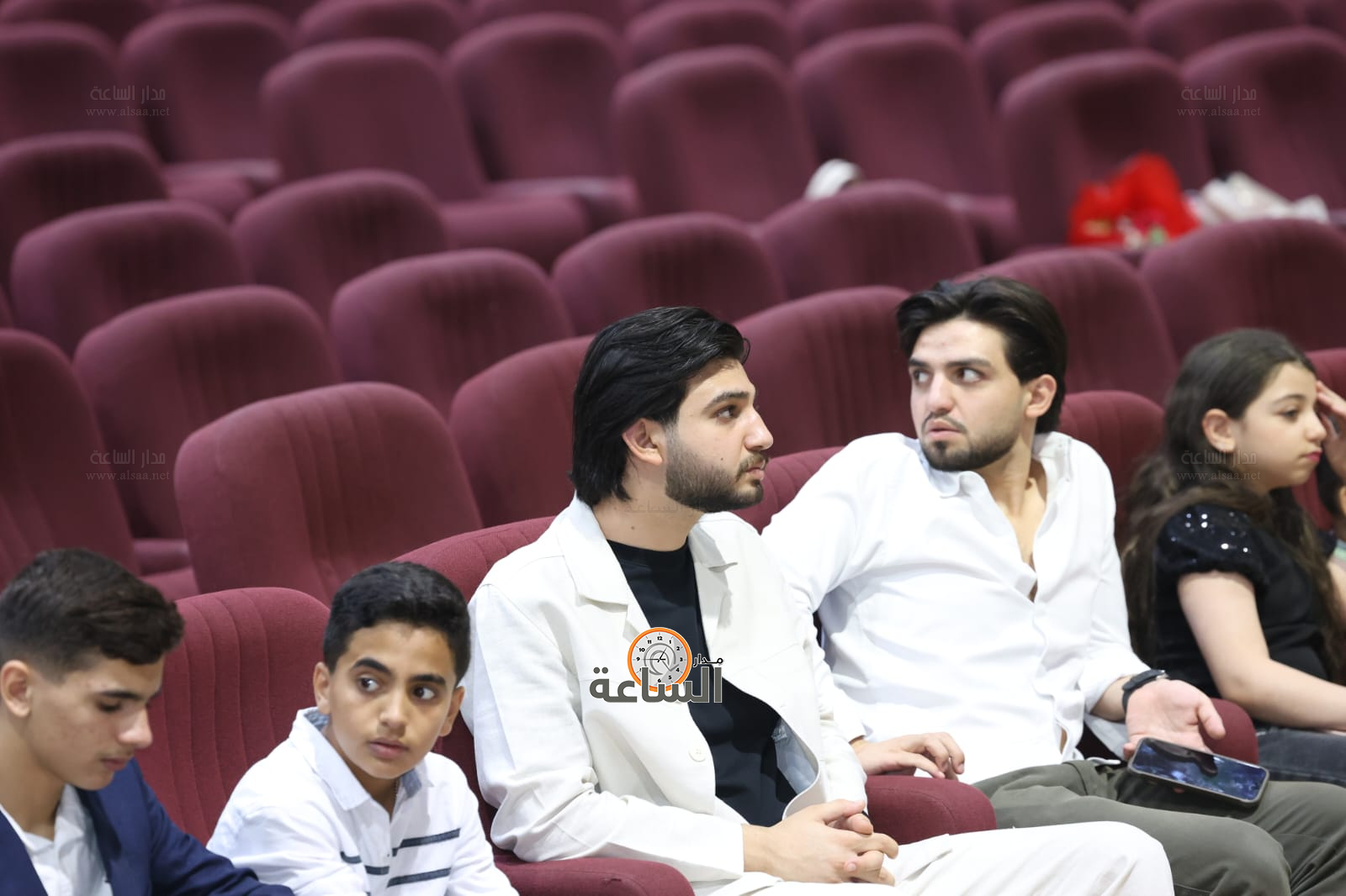 Madar Al-Saa Images 0.6050486362585759