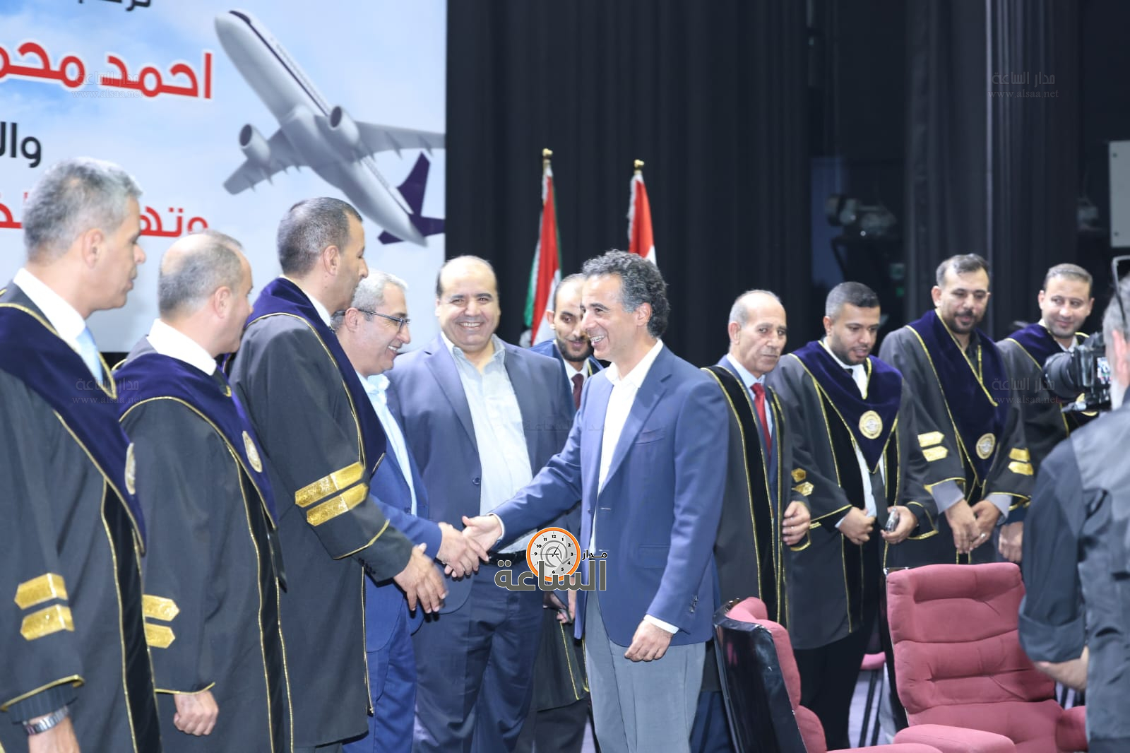 Madar Al-Saa Images 0.16662460042581795