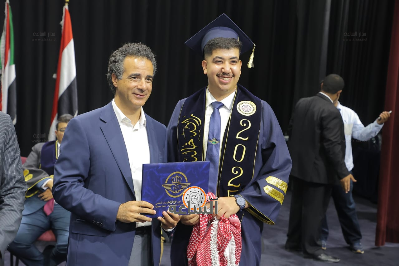 Madar Al-Saa Images 0.9622104151443269