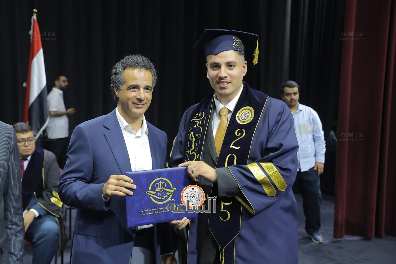 Madar Al-Saa Images 0.523059475999015