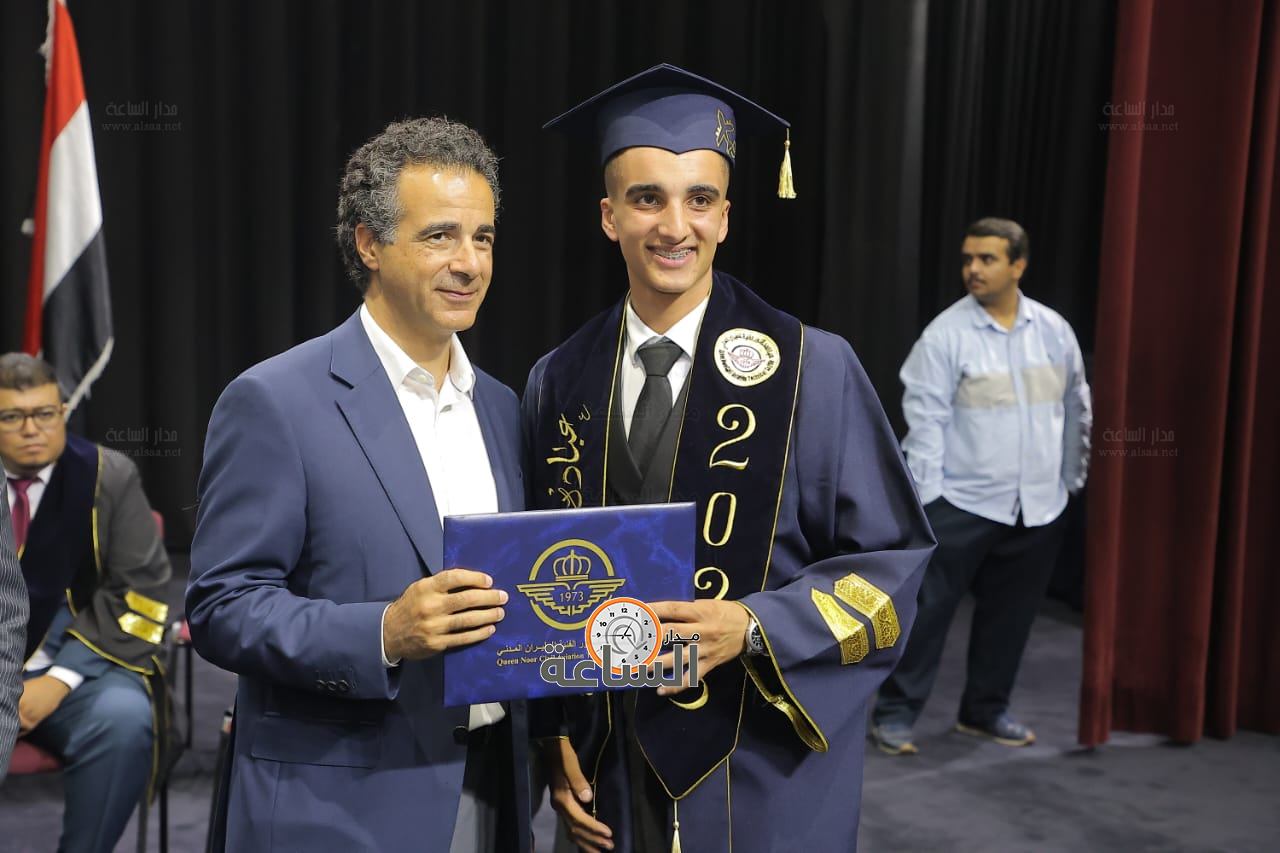 Madar Al-Saa Images 0.6046013771441592