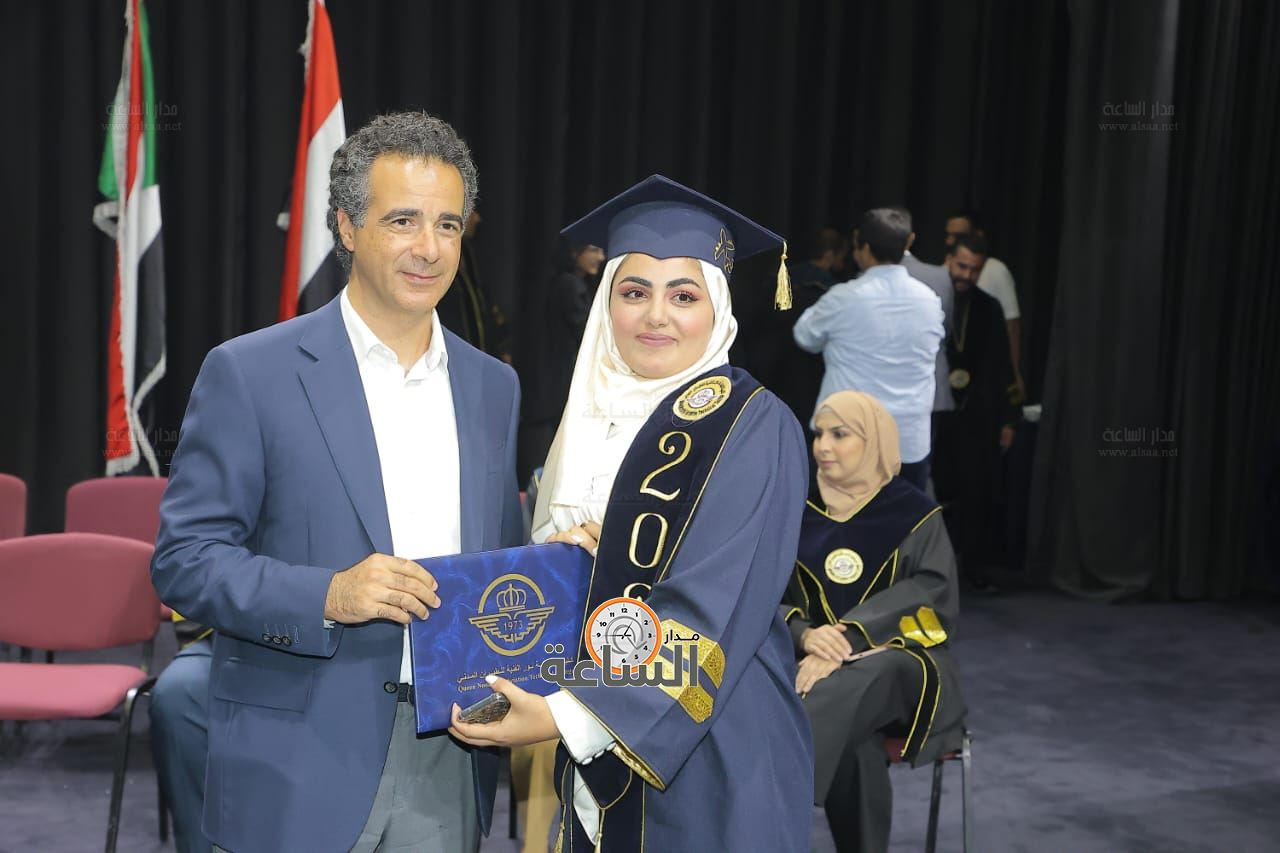 Madar Al-Saa Images 0.38040192579997356