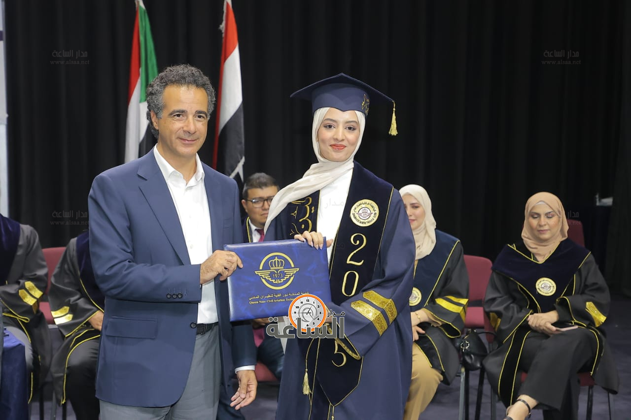 Madar Al-Saa Images 0.614476839758465