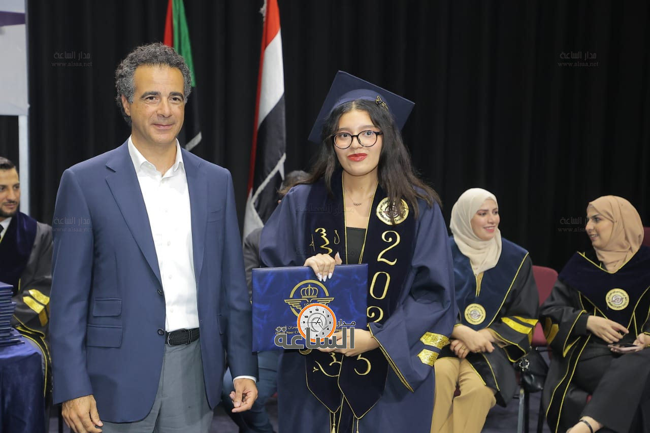 Madar Al-Saa Images 0.6781200737596296