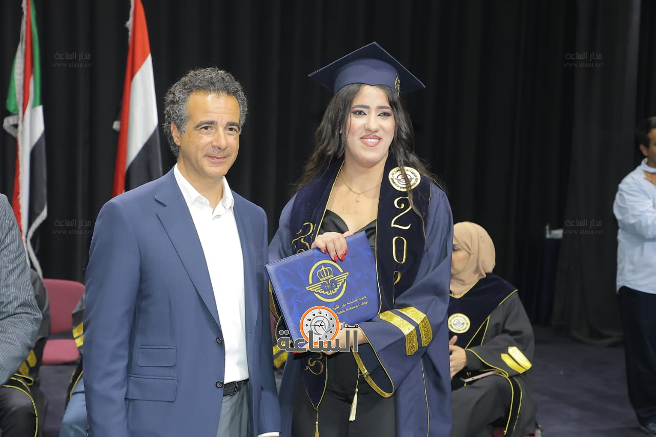 Madar Al-Saa Images 0.13392693659265442