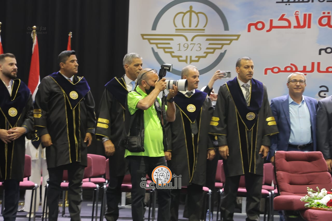 Madar Al-Saa Images 0.5910493169999543