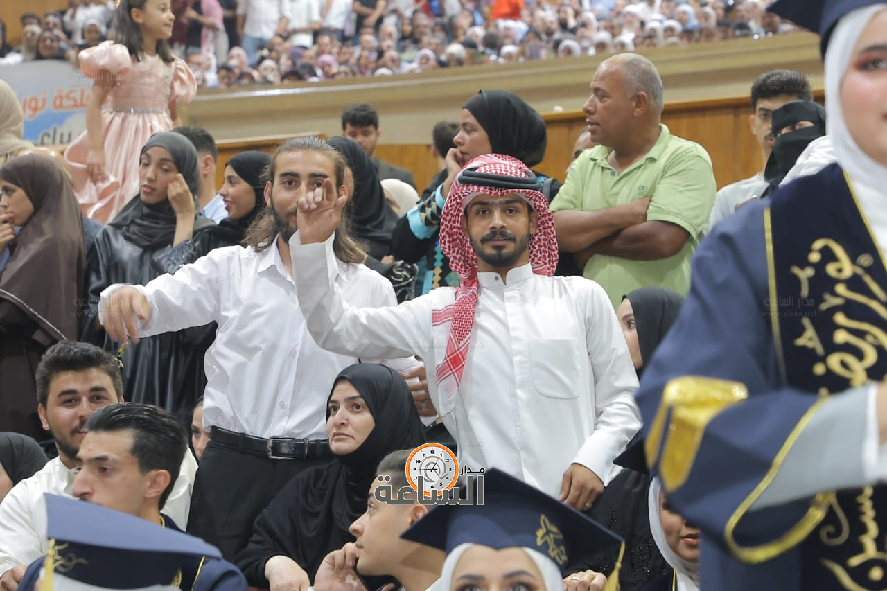 Madar Al-Saa Images 0.3830271482178611