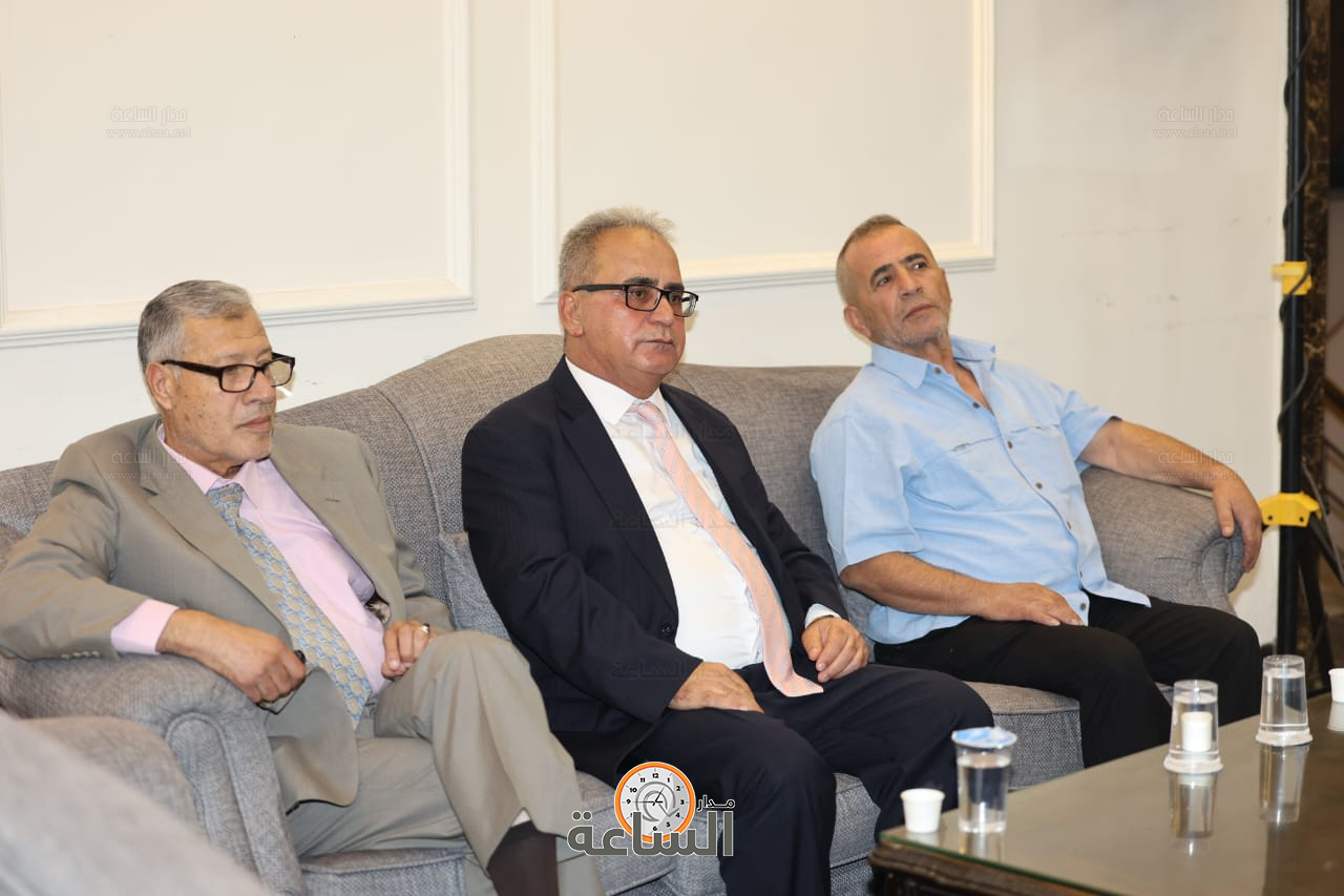 Madar Al-Saa Images 0.7008783494249003