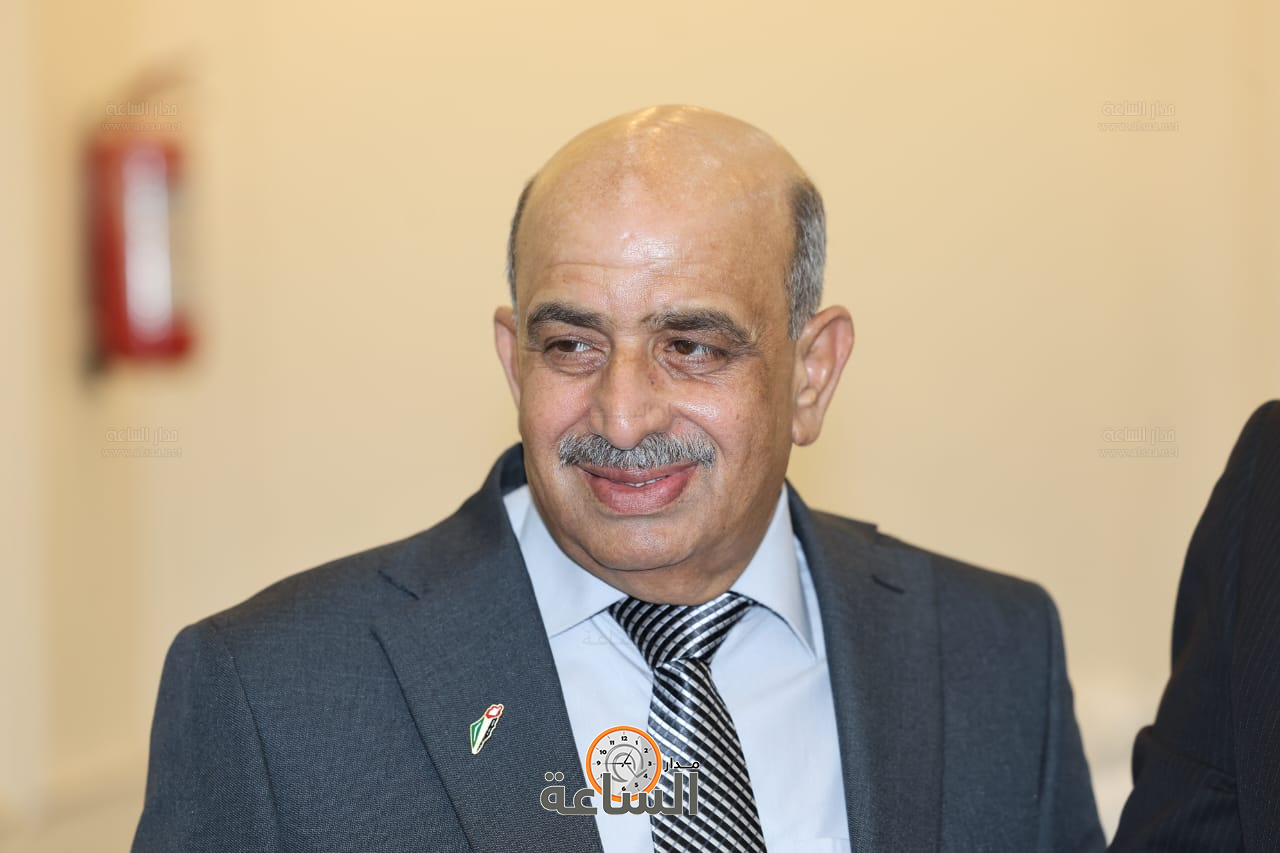 Madar Al-Saa Images 0.976856365661051