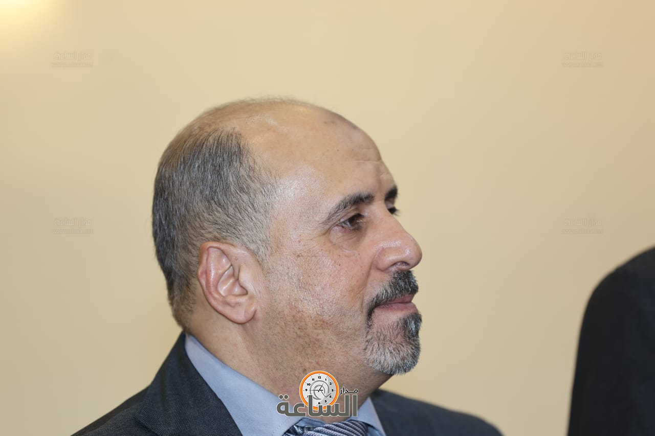 Madar Al-Saa Images 0.563390411087675