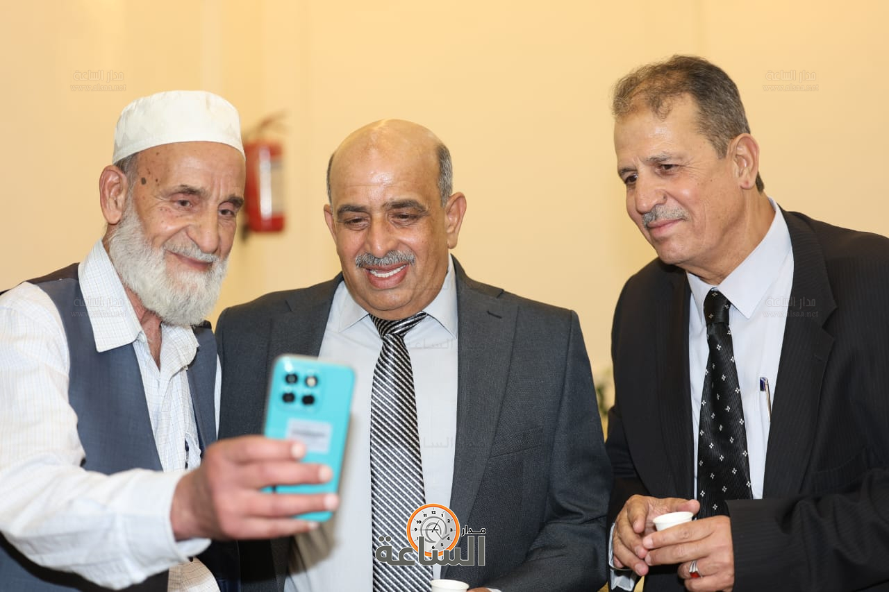 Madar Al-Saa Images 0.7776065774025106