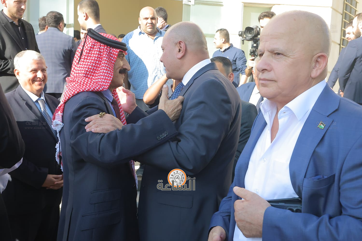 Madar Al-Saa Images 0.23685823855076182