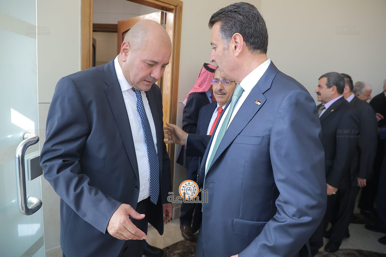 Madar Al-Saa Images 0.8391454519520628