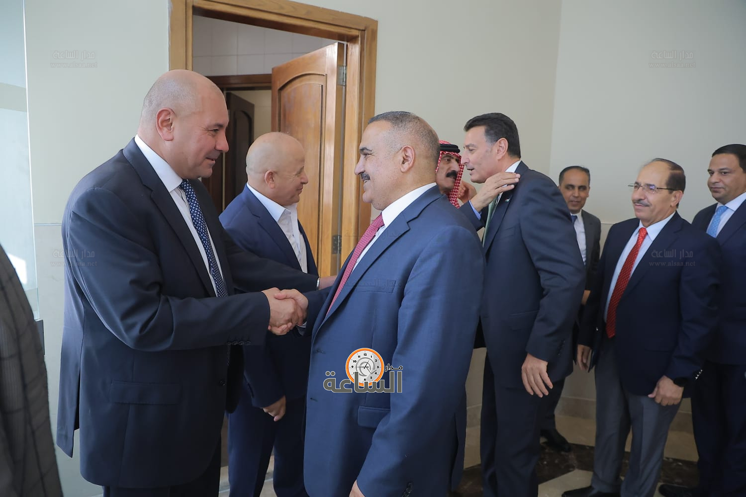 Madar Al-Saa Images 0.8028392141112615