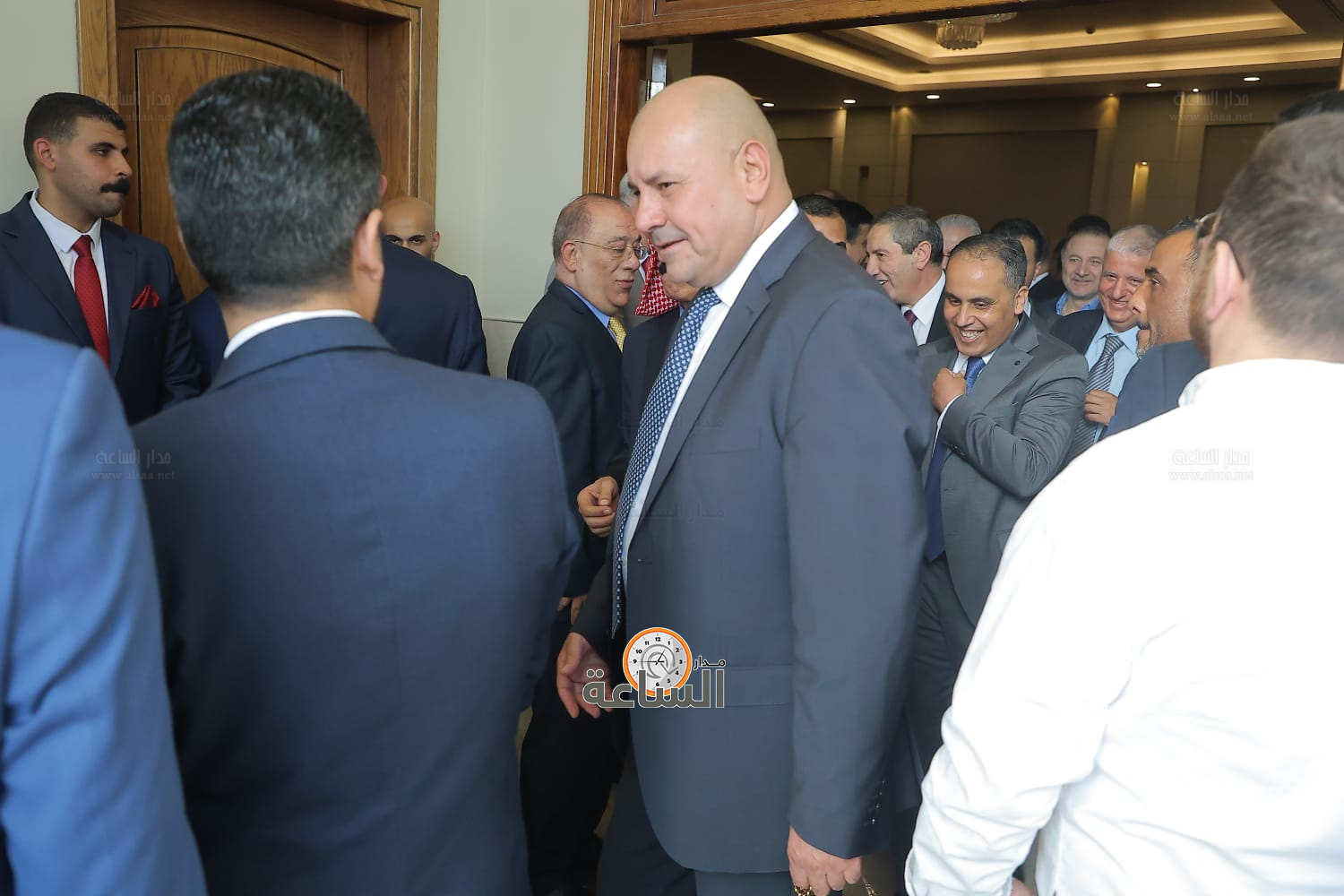 Madar Al-Saa Images 0.19570918399368487