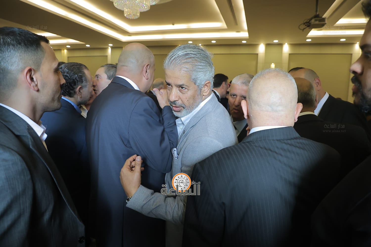 Madar Al-Saa Images 0.3563745263332475