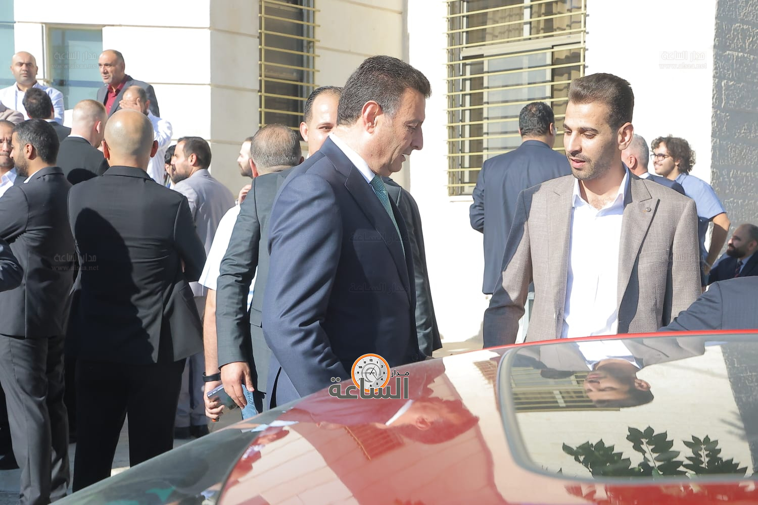 Madar Al-Saa Images 0.3733835672897834