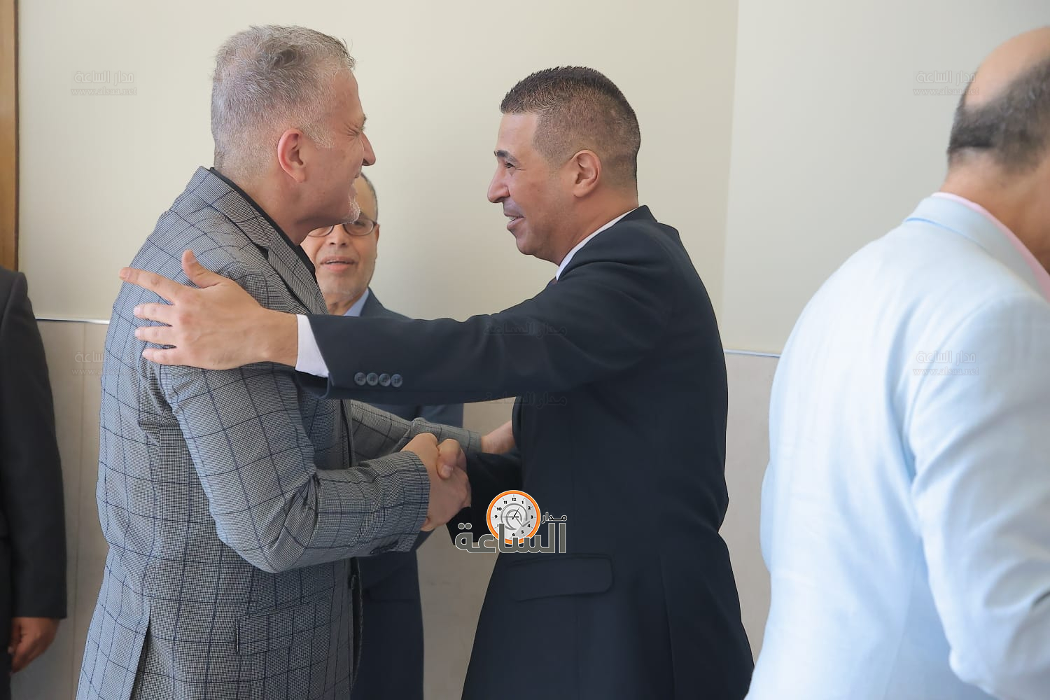 Madar Al-Saa Images 0.6344031165828681