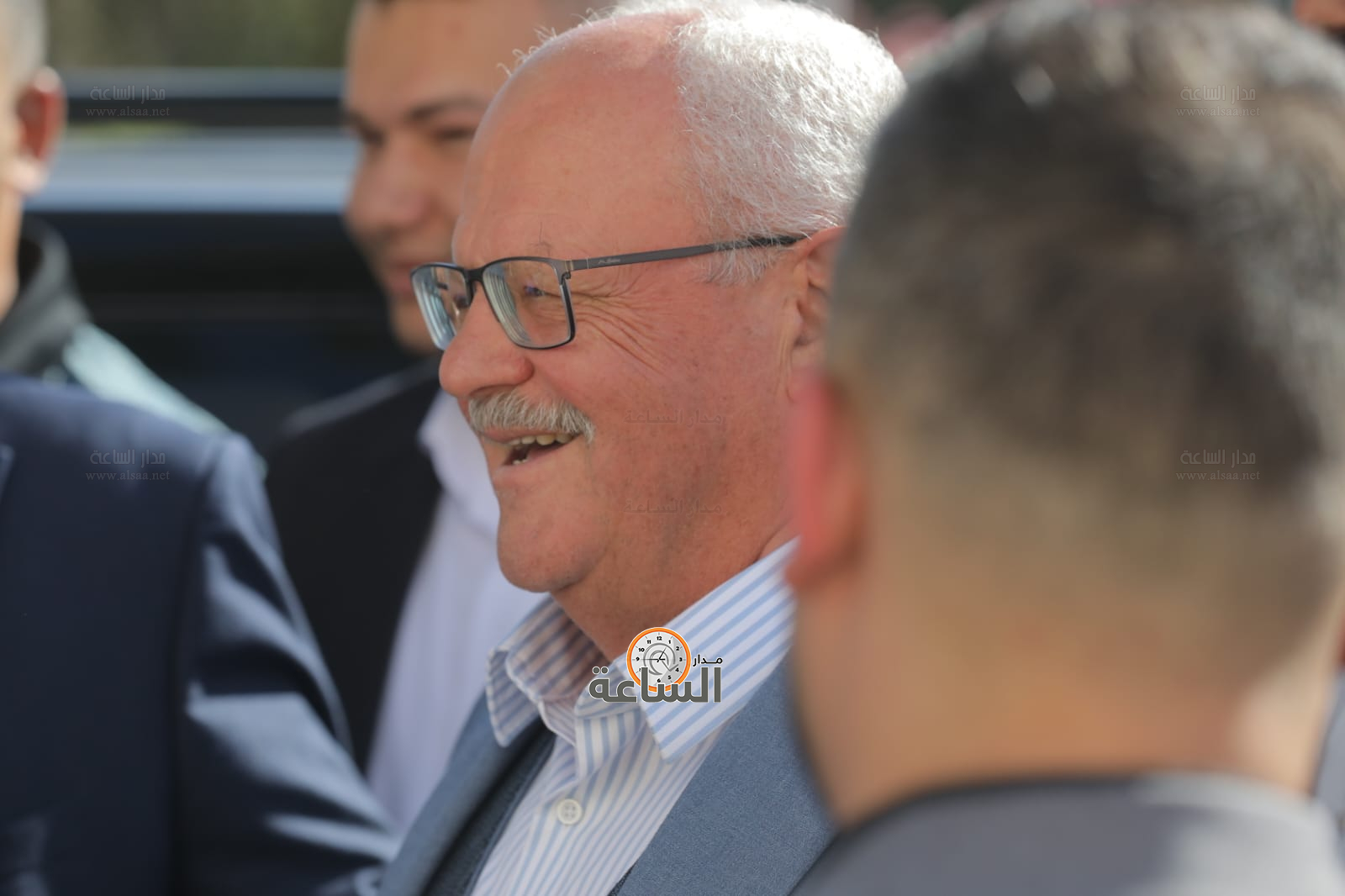 Madar Al-Saa Images 0.017186932642857977