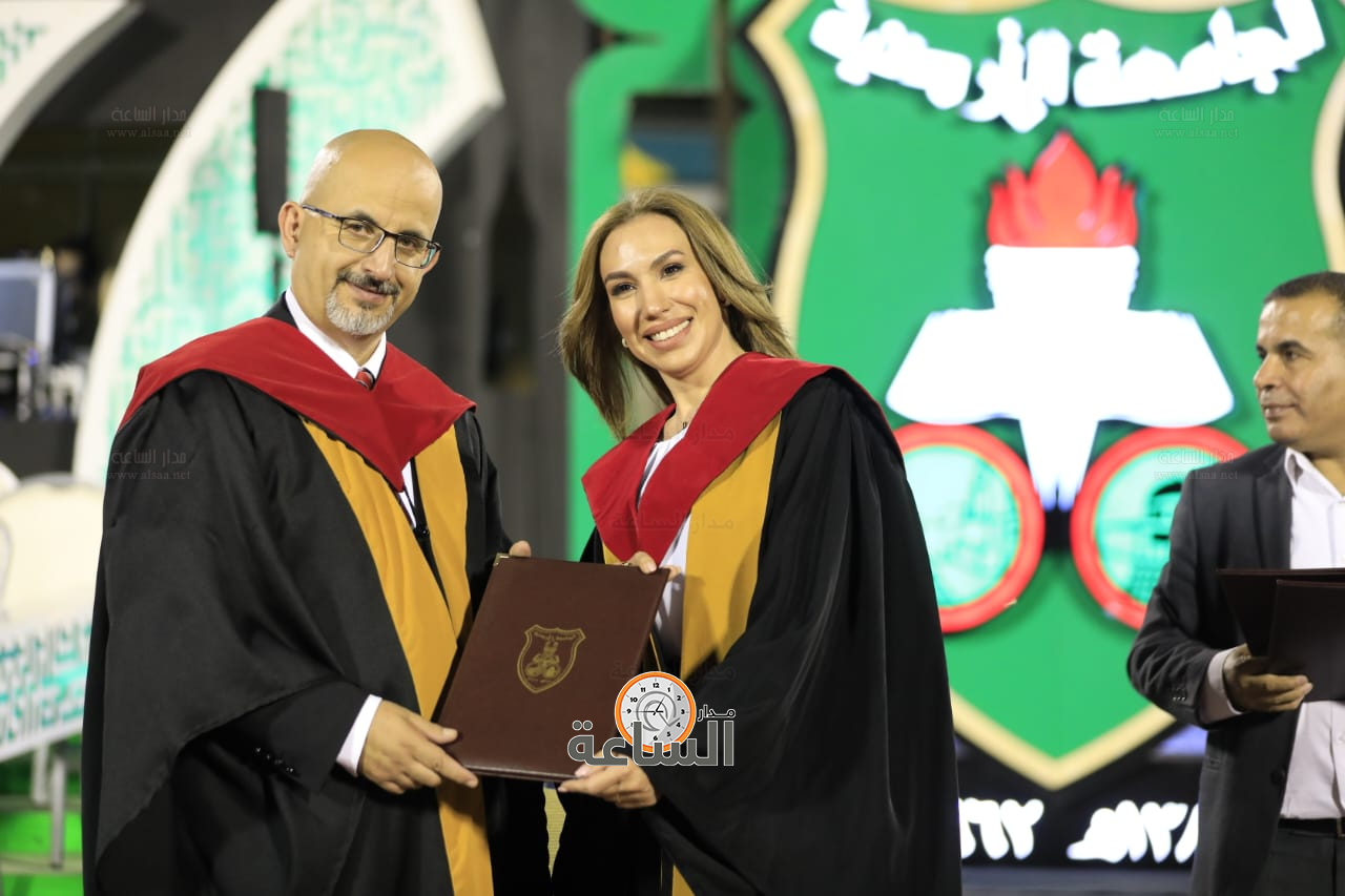 Madar Al-Saa Images 0.9390778277069165