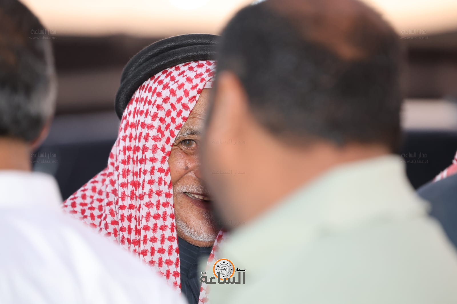 Madar Al-Saa Images 0.3831389577980042