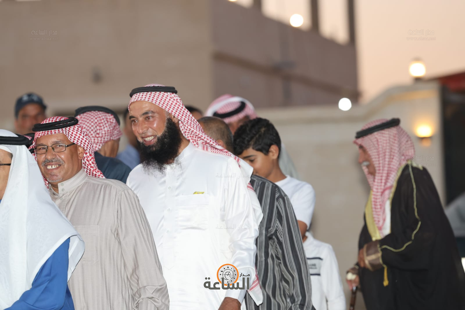 Madar Al-Saa Images 0.3836959611869114