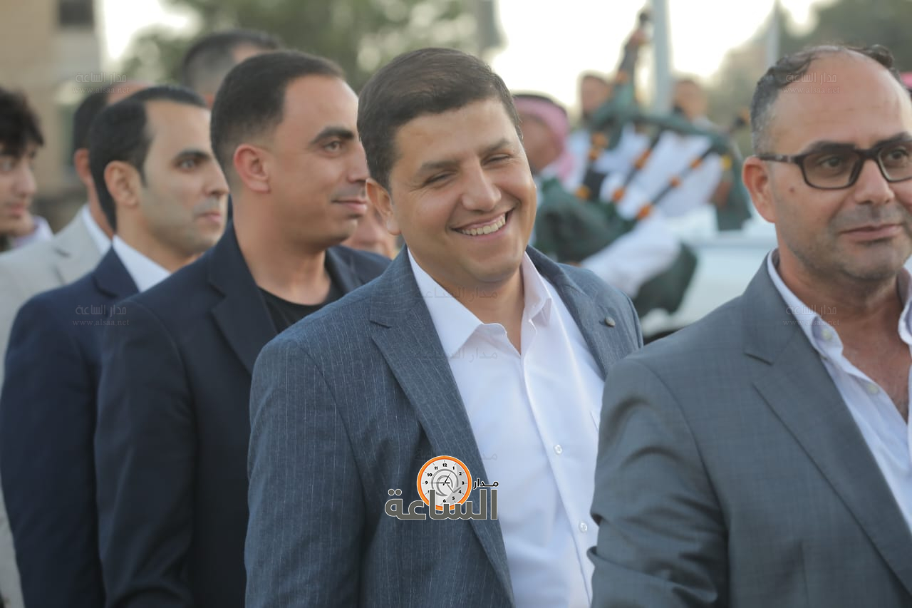 Madar Al-Saa Images 0.6106062063488052