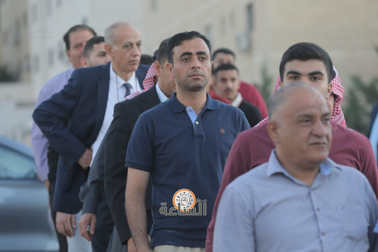 Madar Al-Saa Images 0.7540234643617599