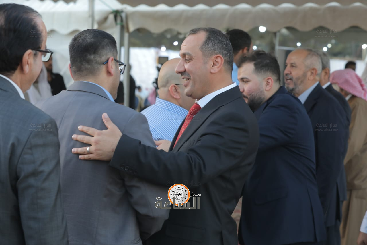 Madar Al-Saa Images 0.00464689669093965