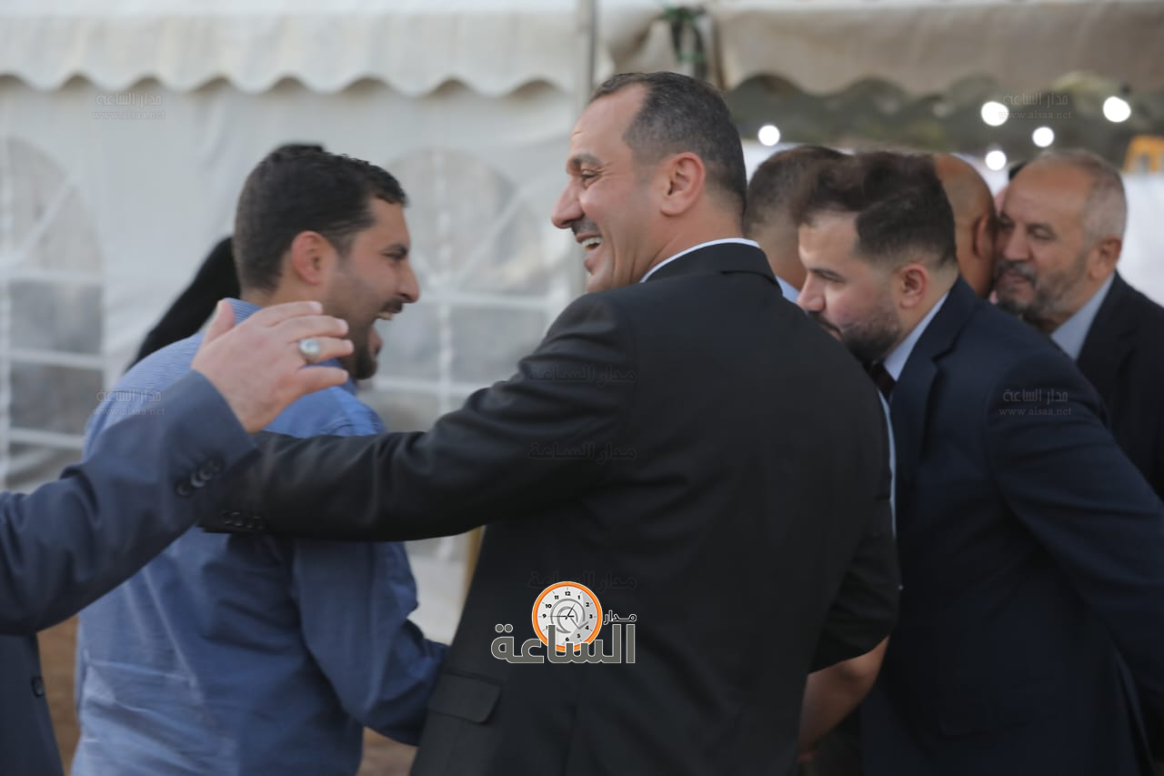 Madar Al-Saa Images 0.43064464461778806