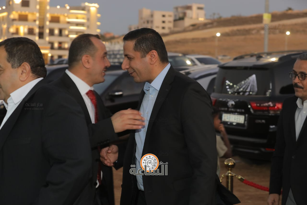 Madar Al-Saa Images 0.5107151402742115