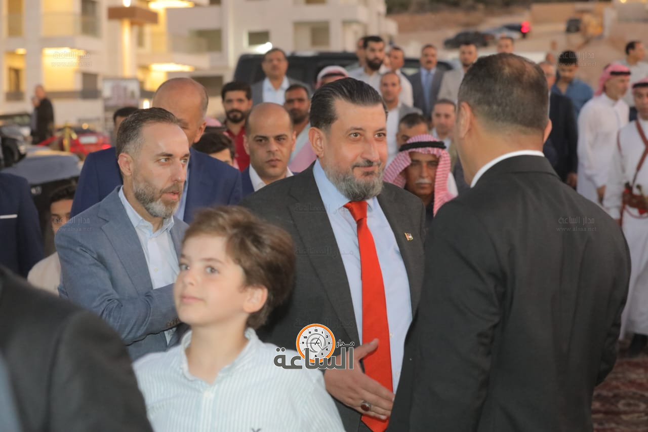 Madar Al-Saa Images 0.8702577370870647