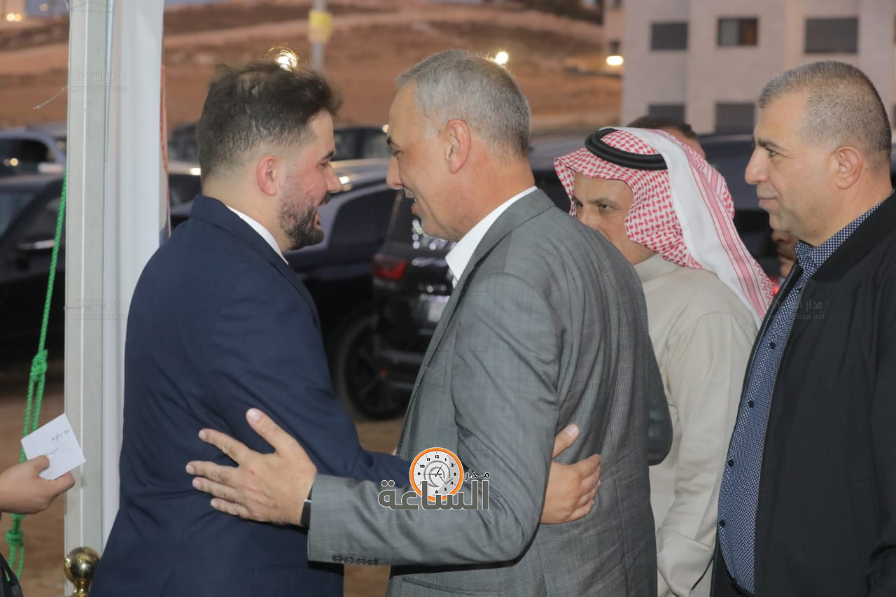 Madar Al-Saa Images 0.8955790016077673