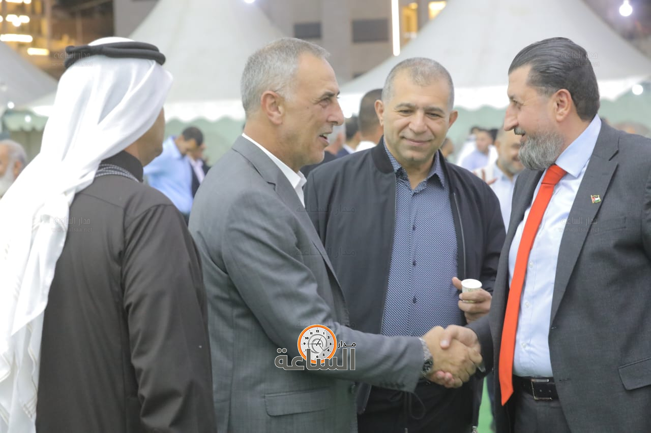 Madar Al-Saa Images 0.41019206155289967