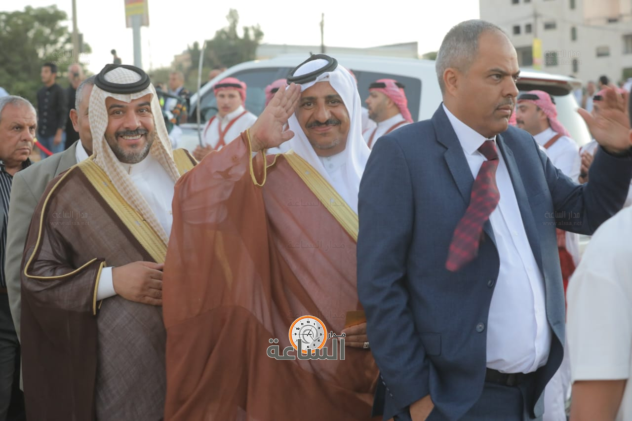 Madar Al-Saa Images 0.18385503945271675