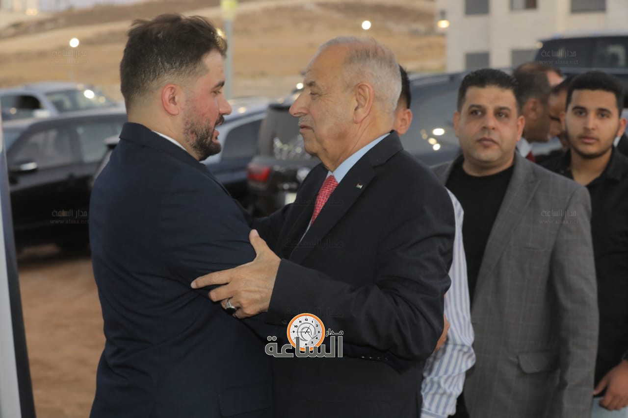 Madar Al-Saa Images 0.9918830428519357