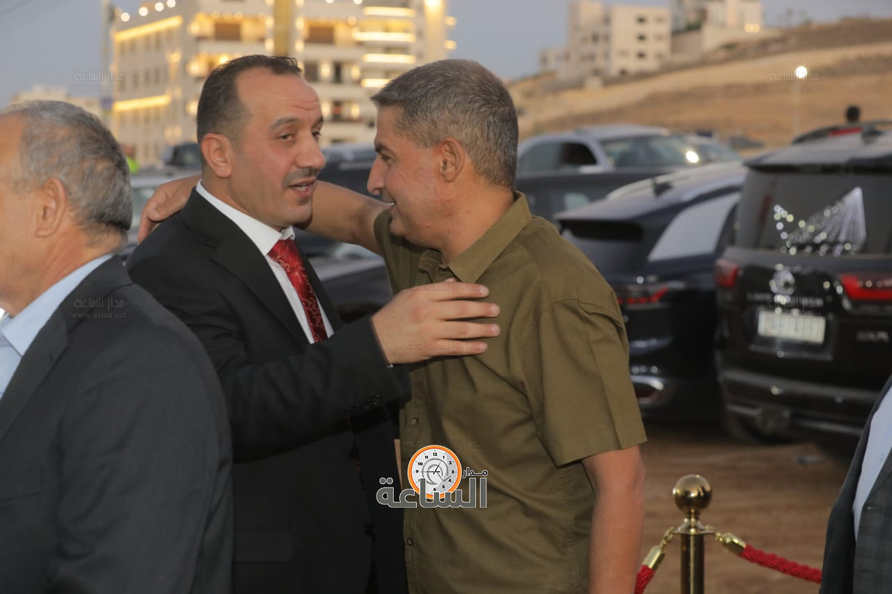 Madar Al-Saa Images 0.6700441385627284