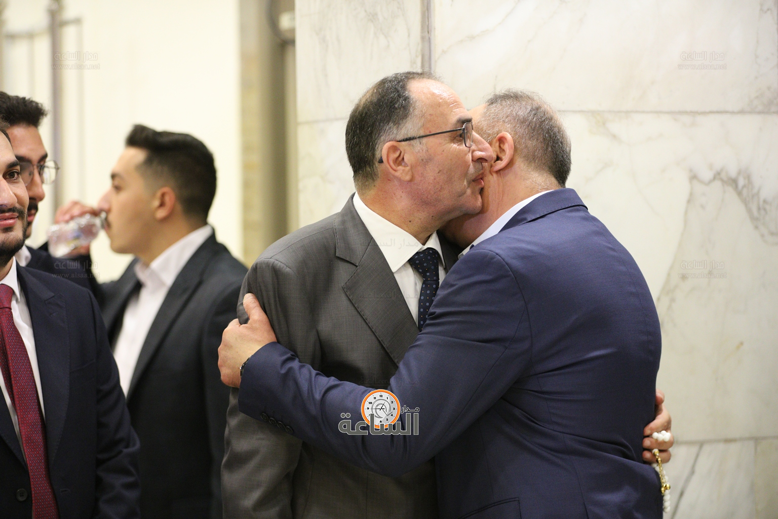 Madar Al-Saa Images 0.04400569121681308