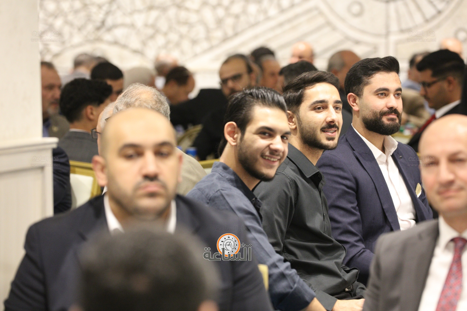 Madar Al-Saa Images 0.37950378573638655