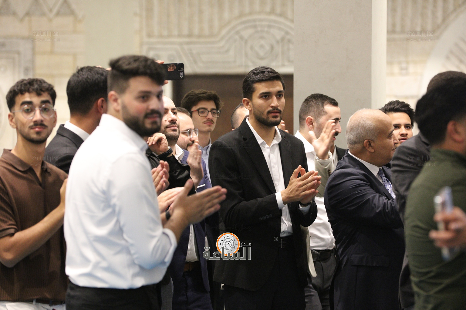 Madar Al-Saa Images 0.7639557370396348