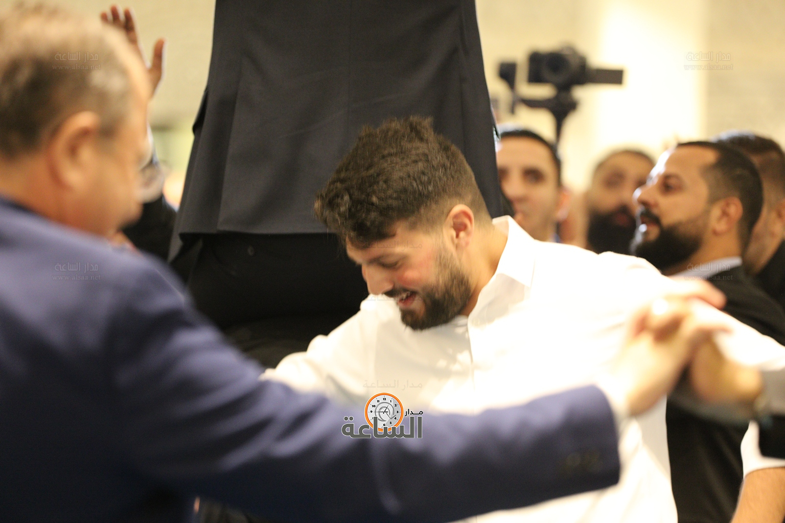 Madar Al-Saa Images 0.4605692436731067